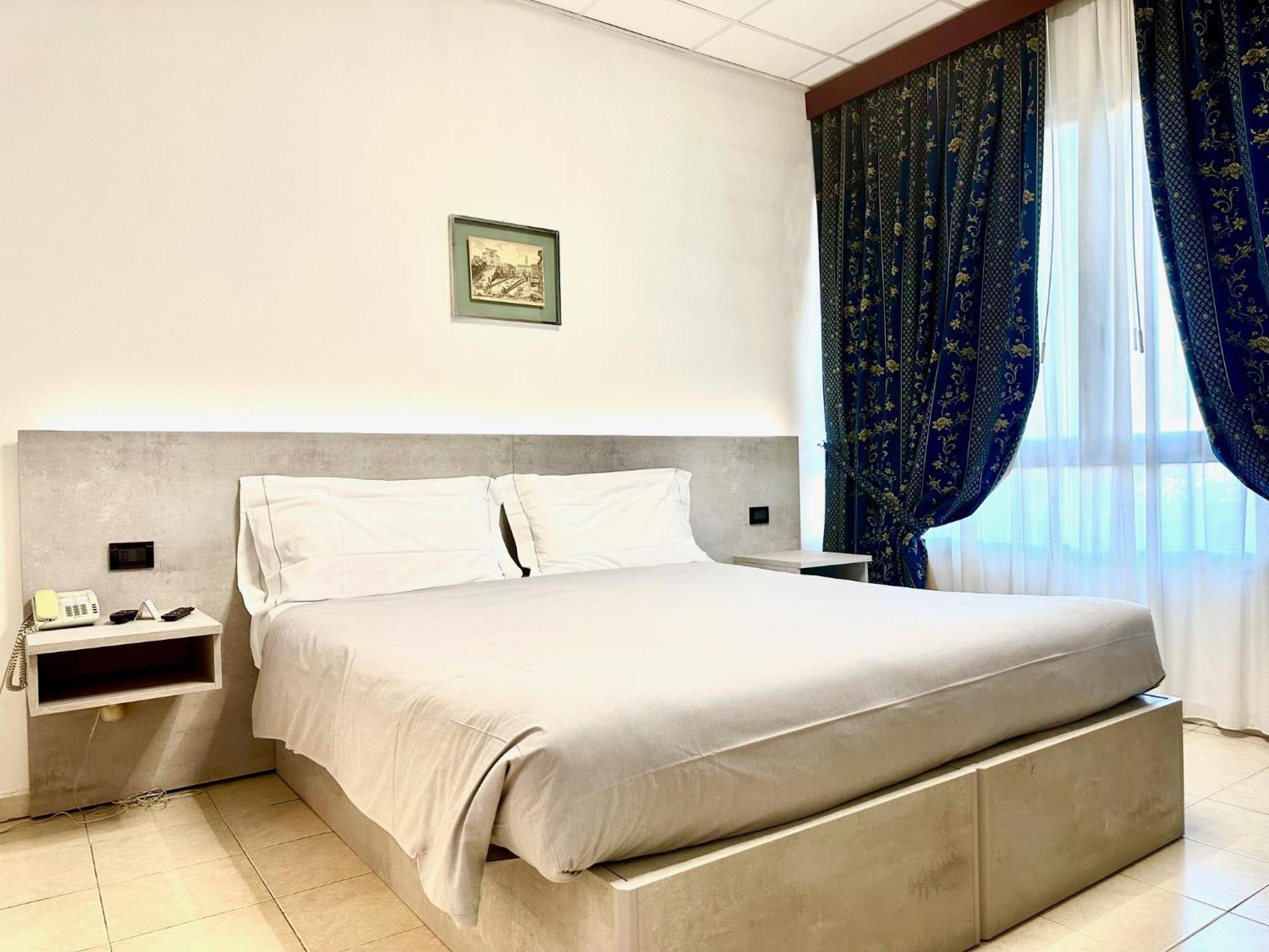 Hotel Leonardo Brescia Extérieur photo