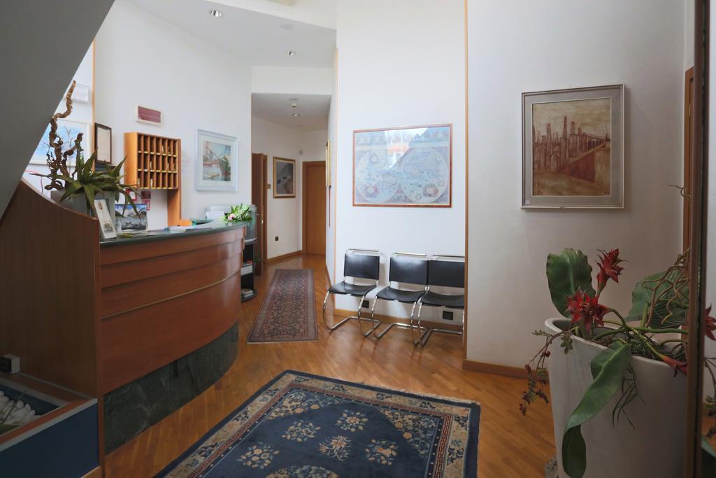 Hotel Leonardo Brescia Extérieur photo